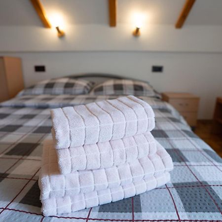 אוטוצאץ Apartman Miramare מראה חיצוני תמונה