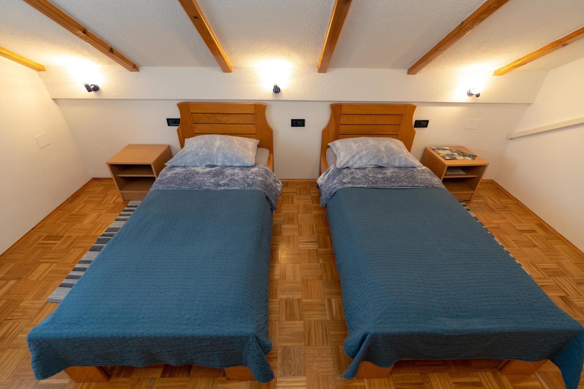 אוטוצאץ Apartman Miramare מראה חיצוני תמונה
