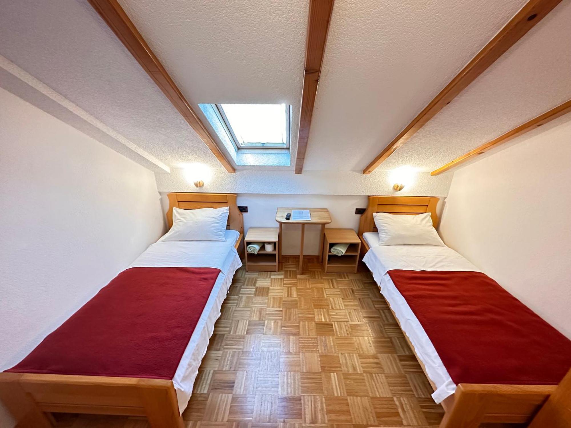אוטוצאץ Apartman Miramare מראה חיצוני תמונה