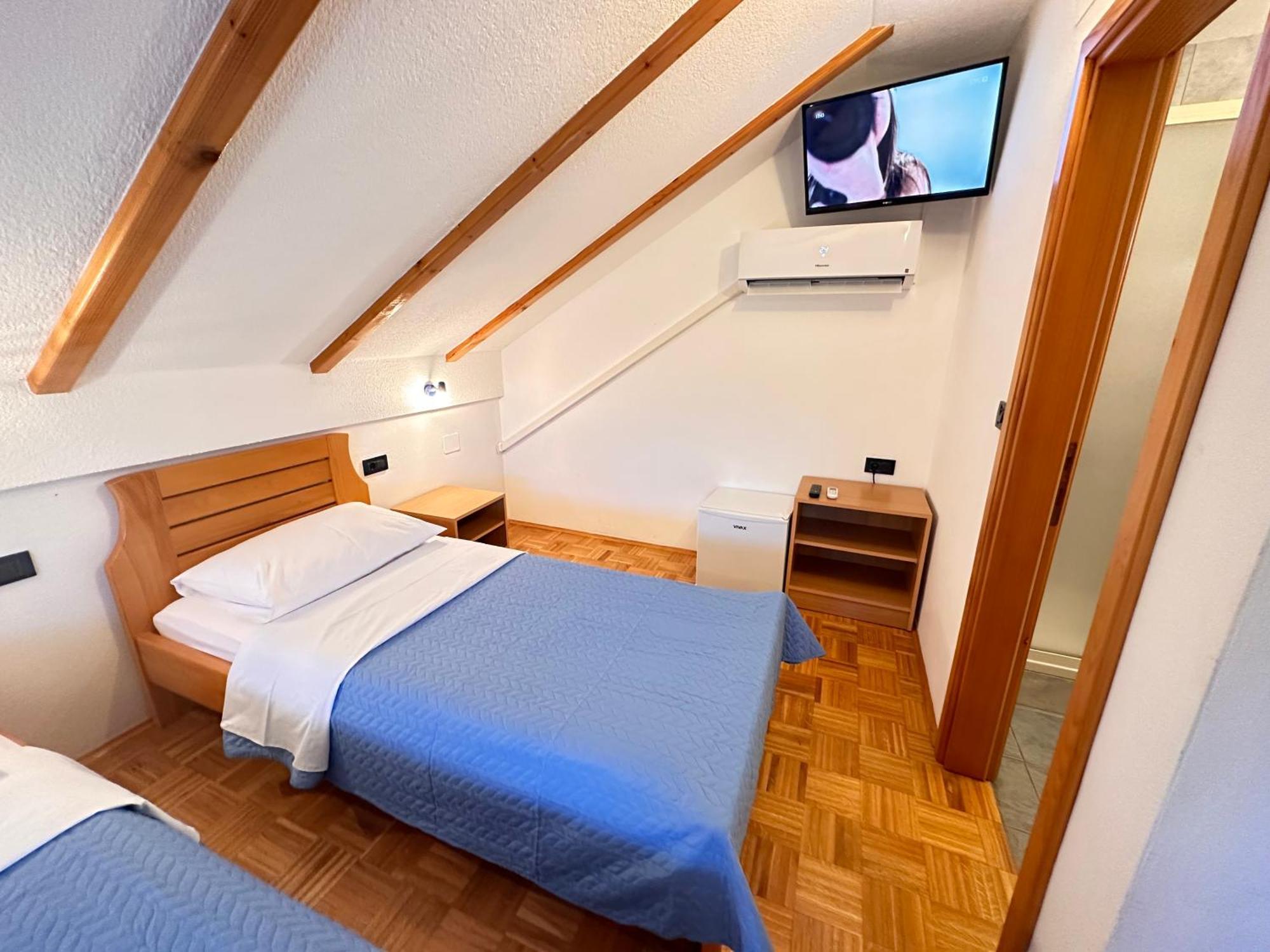 אוטוצאץ Apartman Miramare מראה חיצוני תמונה