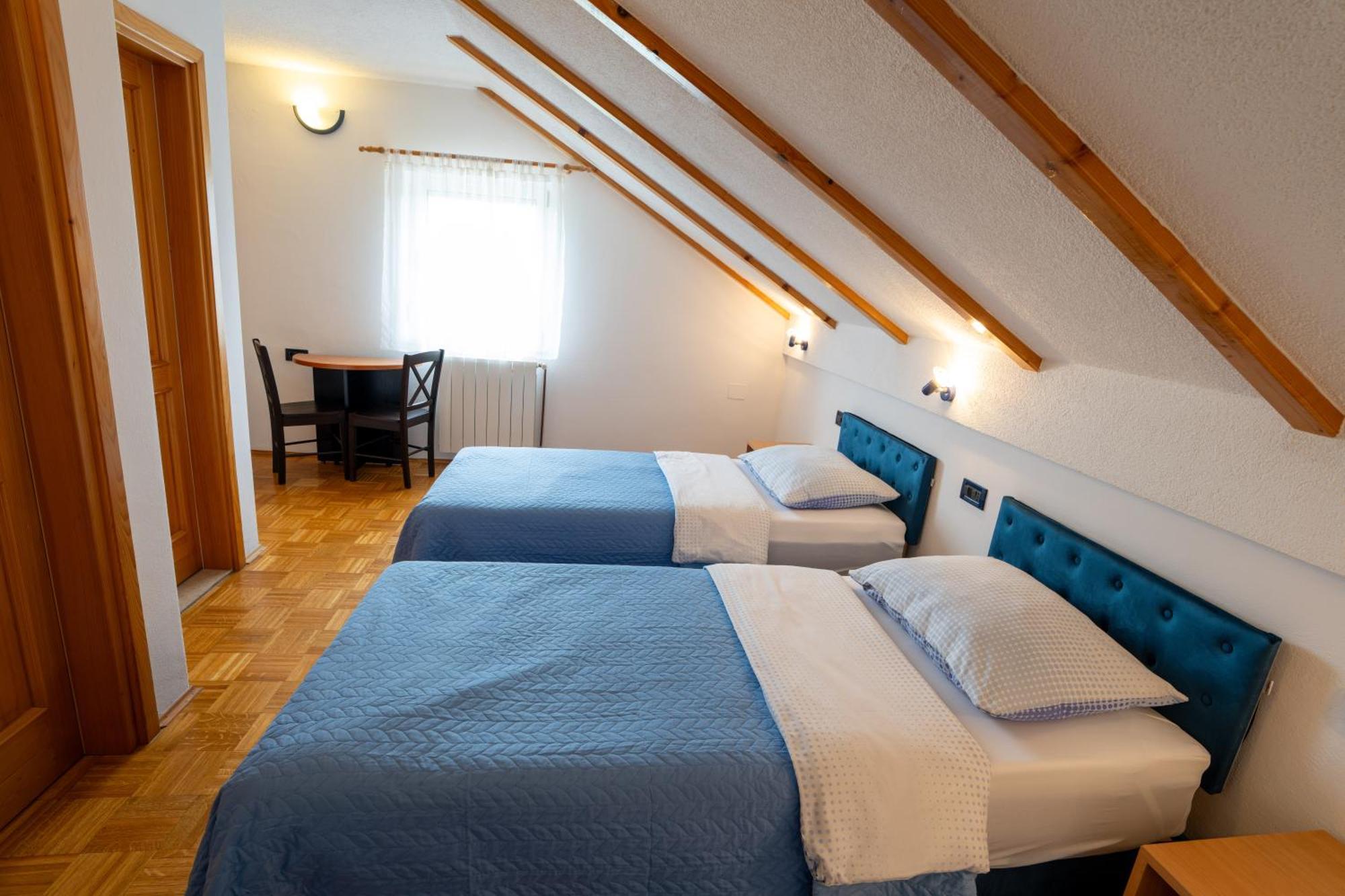 אוטוצאץ Apartman Miramare מראה חיצוני תמונה